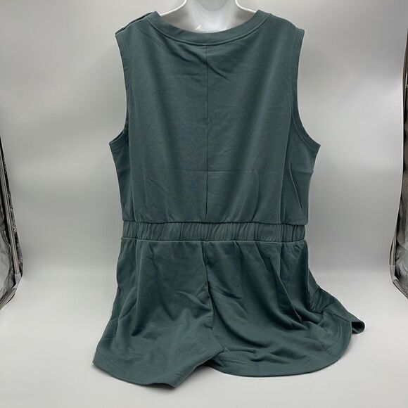 Nike woman’s romper   - Picture 4 of 16